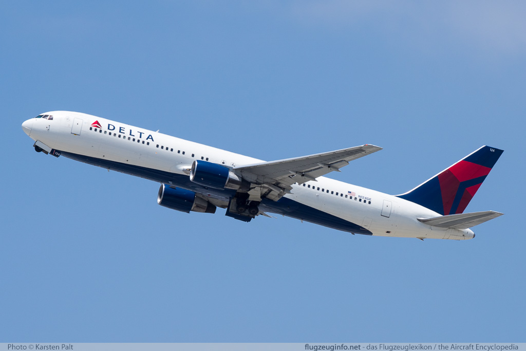 Boeing 767-332 Delta Air Lines N124DE 23438 / 189 LAX International Airport (KLAX / LAX) 2015-06-05 � Karsten Palt, ID 11531 Boeing 767-332 Delta Air Lines N124DE 23438 / 189 LAX International Airport (KLAX / LAX) 2015-06-05 � Karsten Palt, ID 11531