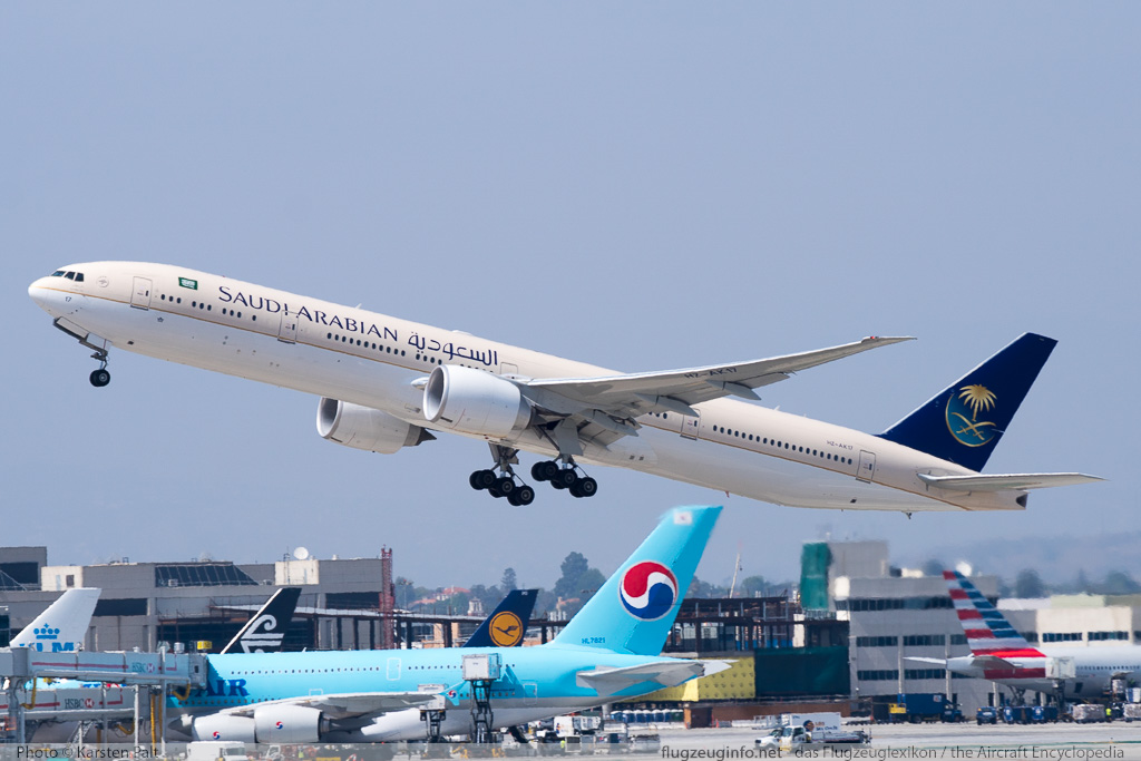 Boeing 777-368ER Saudi Arabian Airlines HZ-AK17 41054 / 1092  LAX International Airport (KLAX / LAX) 2015-06-01 � Karsten Palt, ID 11486