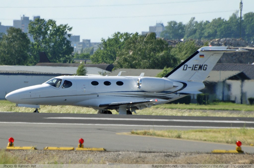 Cessna 510 Citation Mustang Private D-IEMG 510-0274 Berlin - Schönefeld (EDDB / SXF) 2010-06-11 � Karsten Palt, ID 3773 Cessna 510 Citation Mustang Private D-IEMG 510-0274 Berlin - Schönefeld (EDDB / SXF) 2010-06-11 � Karsten Palt, ID 3773