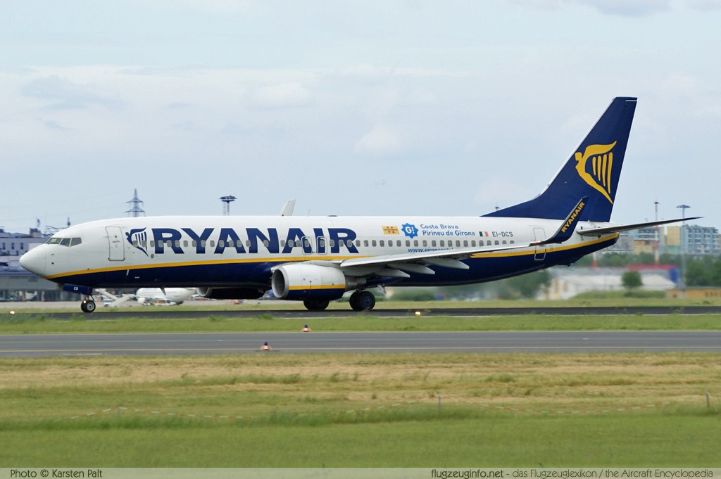 Boeing 737-8AS (wl) Ryanair EI-DCS 33812 / 1615 Berlin - Schönefeld (EDDB / SXF) 2010-06-11 � Karsten Palt, ID 3781 Boeing 737-8AS (wl) Ryanair EI-DCS 33812 / 1615 Berlin - Schönefeld (EDDB / SXF) 2010-06-11 � Karsten Palt, ID 3781
