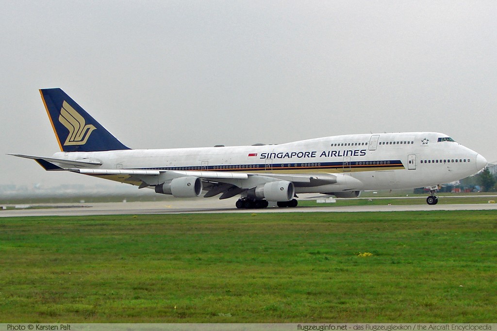 Boeing 747-412 Singapore Airlines 9V-SMP 27067 / 953  Frankfurt am Main (EDDF / FRA) 2006-10-14 � Karsten Palt, ID 145
