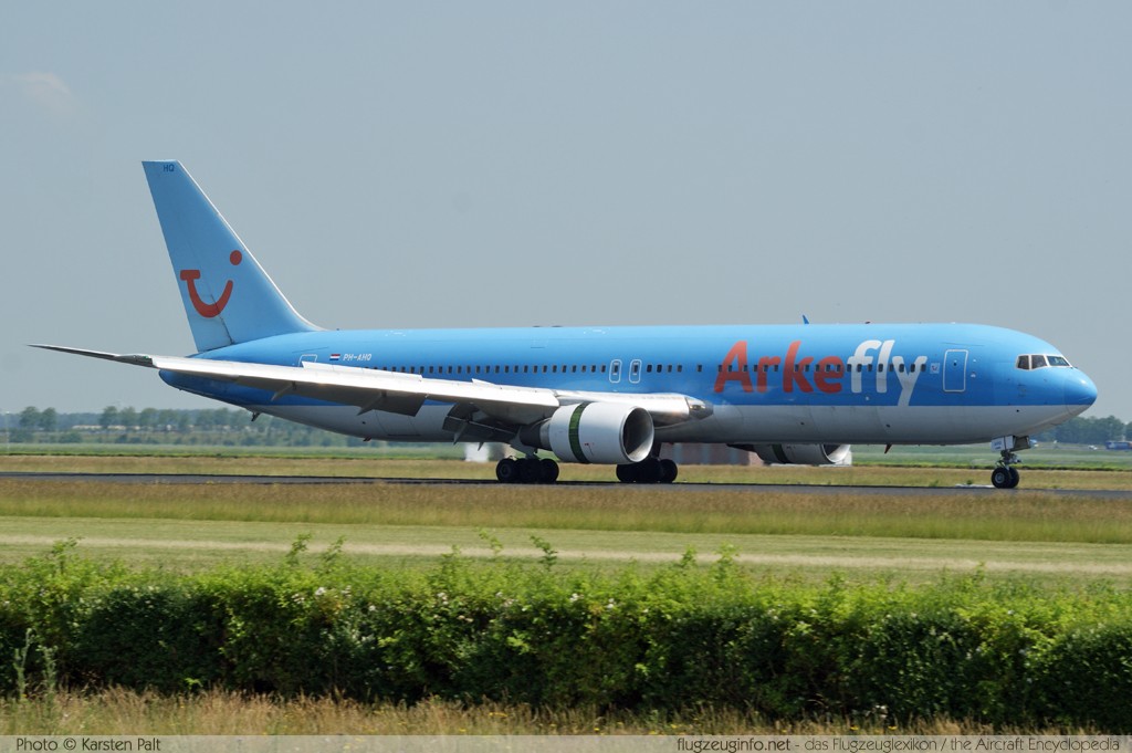 Boeing 767-383ER ArkeFly PH-AHQ 24477 / 337 Amsterdam-Schiphol (EHAM / AMS) 2010-06-28 � Karsten Palt, ID 3729 Boeing 767-383ER ArkeFly PH-AHQ 24477 / 337 Amsterdam-Schiphol (EHAM / AMS) 2010-06-28 � Karsten Palt, ID 3729