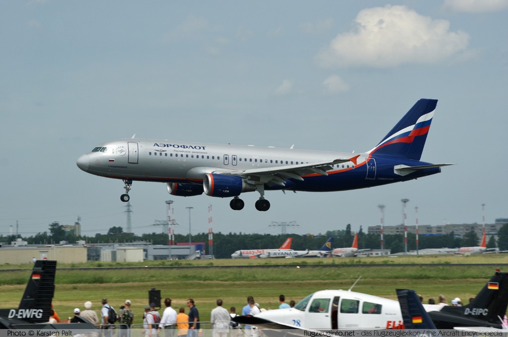 Airbus A320-214 Aeroflot Russian Airlines VQ-BAY 3786  Berlin - Schönefeld (EDDB / SXF) 2010-06-11 ï¿½ Karsten Palt, ID 3788