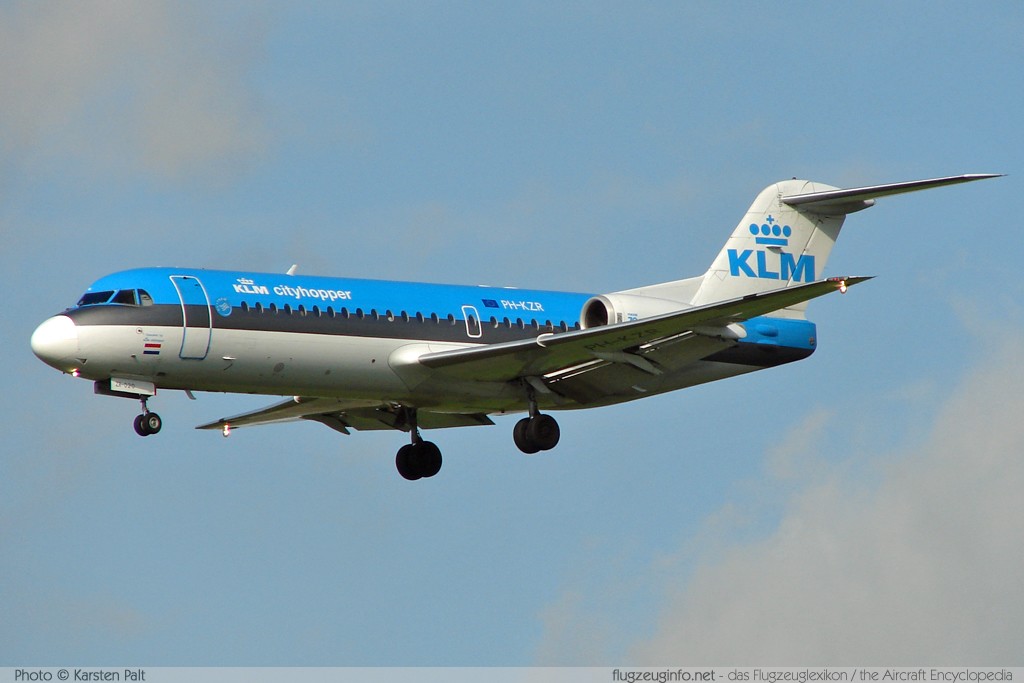 Fokker Fokker 70 KLM Cityhopper PH-KZR 11551  Amsterdam-Schiphol (EHAM / AMS) 2006-09-30 � Karsten Palt, ID 143