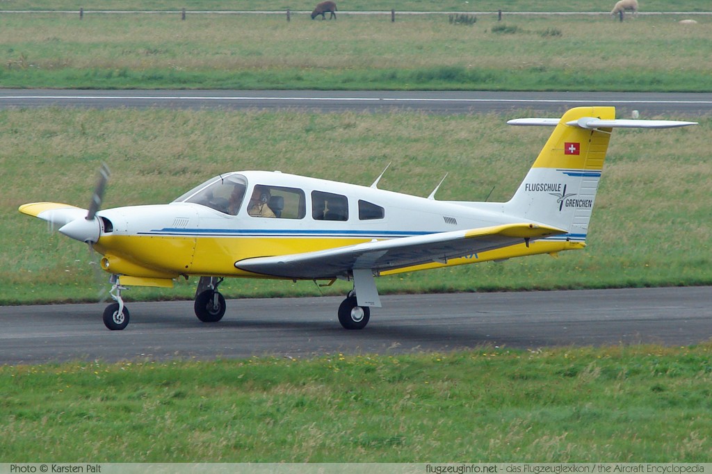 Piper PA-28RT-201T Turbo Arrow IV Flugschule Grenchen HB-PKX 28R-8331032 Wilhelmshaven-Mariensiel (EDWI / WVN) 2007-08-09 � Karsten Palt, ID 442 Piper PA-28RT-201T Turbo Arrow IV Flugschule Grenchen HB-PKX 28R-8331032 Wilhelmshaven-Mariensiel (EDWI / WVN) 2007-08-09 � Karsten Palt, ID 442
