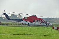 Sikorsky S-76B CHC Helicopters Netherlands PH-NZS 760325  Den Helder (EHKD / DHR) 2010-10-07, Photo by: Karsten Palt