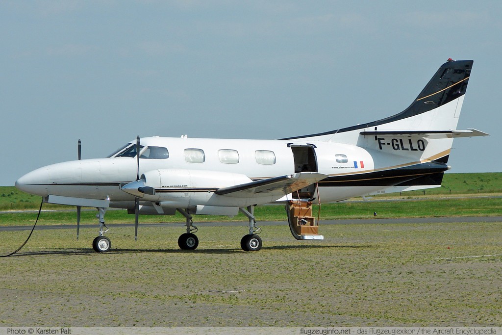 Fairchild Swearingen SA226-T Merlin IIIA Air Mana F-GLLO T-276 Wilhelmshaven-Mariensiel (EDWI / WVN) 2008-06-05 � Karsten Palt, ID 829 Fairchild Swearingen SA226-T Merlin IIIA Air Mana F-GLLO T-276 Wilhelmshaven-Mariensiel (EDWI / WVN) 2008-06-05 � Karsten Palt, ID 829