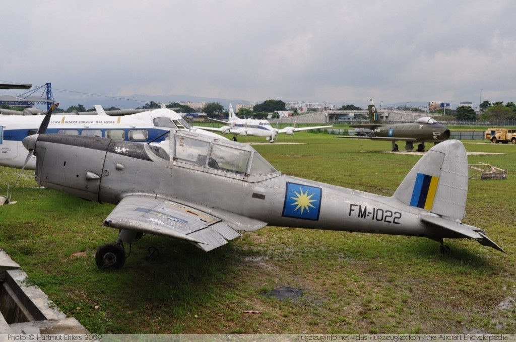 De Havilland Canada Chipmunk T.Mk.20 Royal Malaysian Air Force FM-1022 C1/0606 RMAF Museum (Muzium TUDM), Simpang Base Sungai Besi, Kuala Lumpur (WMKF) 2009-12-19 � Hartmut Ehlers, ID 2975