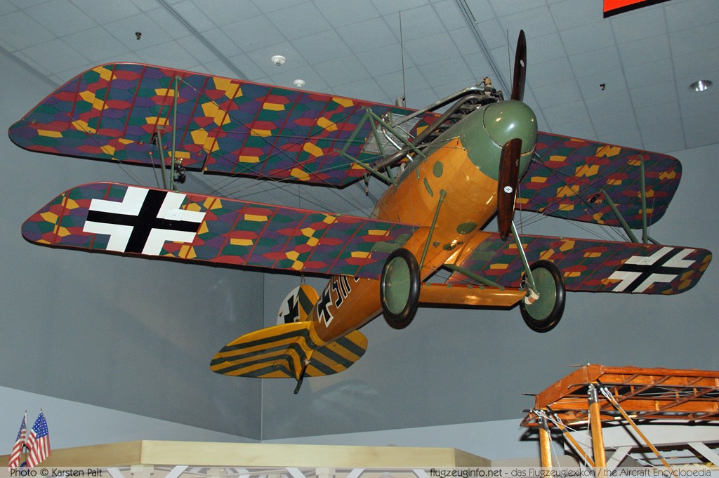 Albatros D.Va Luftstreitkraefte des Deutschen Kaiserreichs 7161/17 National Air and Space Museum Washington, DC 2014-05-28 � Karsten Palt, ID 10126 Albatros D.Va Luftstreitkraefte des Deutschen Kaiserreichs 7161/17 National Air and Space Museum Washington, DC 2014-05-28 � Karsten Palt, ID 10126