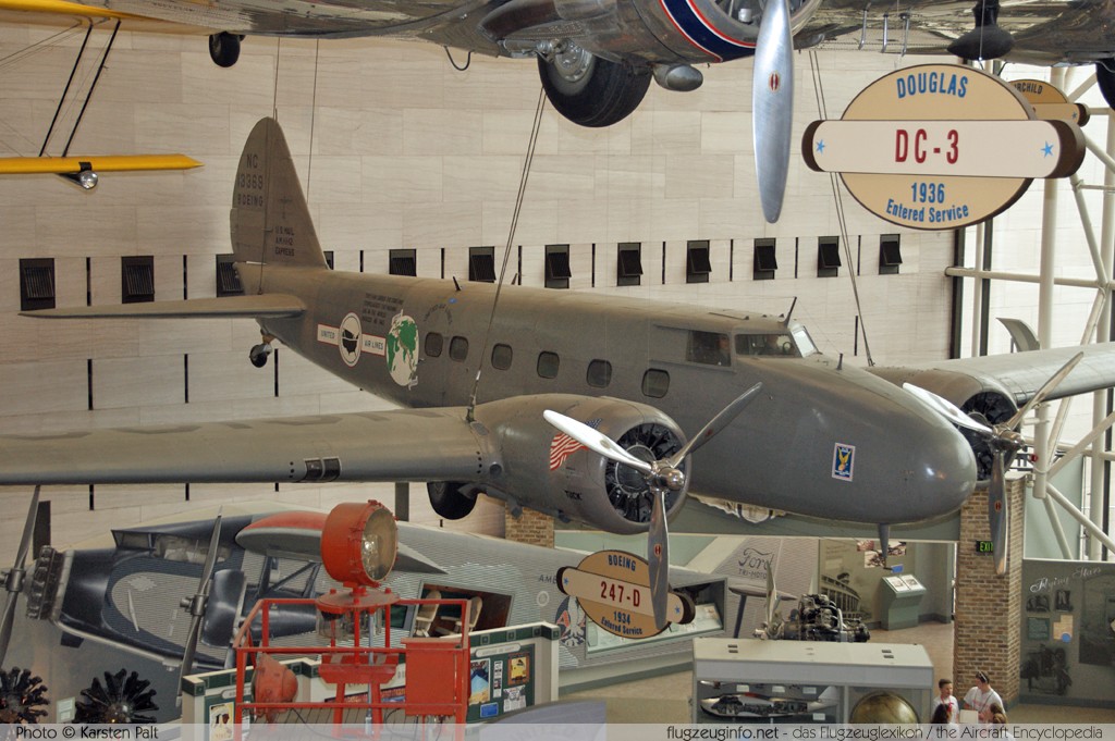 Boeing 247D United Airlines NC13369 1953 National Air and Space Museum Washington, DC 2014-05-28 � Karsten Palt, ID 10132