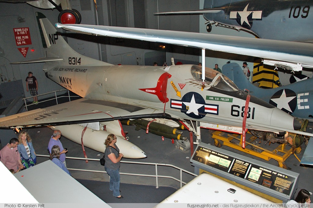 Douglas A-4C Skyhawk United States Navy 148314 12624 National Air and Space Museum Washington, DC 2014-05-28 � Karsten Palt, ID 10139