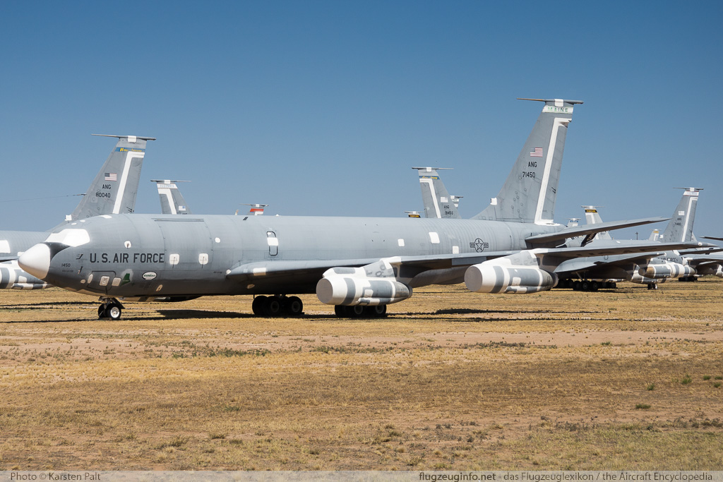 Boeing KC-135E Stratotanker United States Air Force (USAF) 57-1450 17521 AMARG - Boneyard Tucson, AZ 2015-06-01 � Karsten Palt, ID 11367 Boeing KC-135E Stratotanker United States Air Force (USAF) 57-1450 17521 AMARG - Boneyard Tucson, AZ 2015-06-01 � Karsten Palt, ID 11367