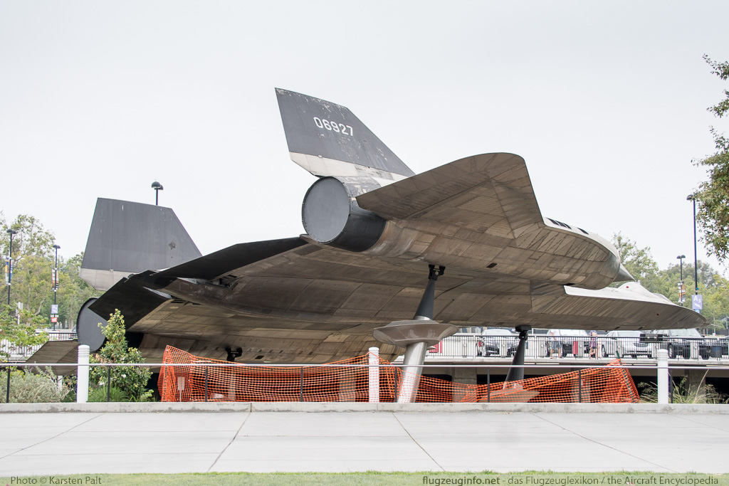 Lockheed A-12 Oxcart United States Air Force (USAF) 60-6927 124 California Science Center Los Angeles, CA 2015-05-31 � Karsten Palt, ID 11231