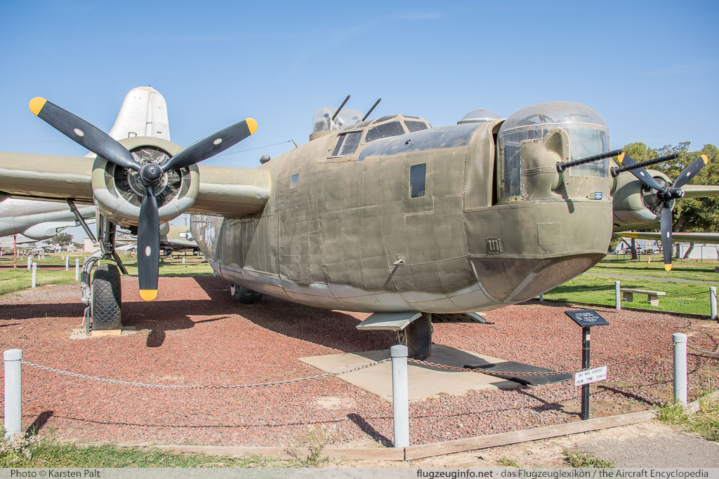 Consolidated B-24M Liberator United States Air Force (USAF) 44-41916 5852 Castle Air Museum Atwater, CA 2016-10-10 � Karsten Palt, ID 13212