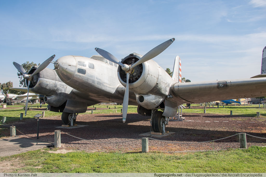 Douglas UC-67 Dragon United States Air Force (USAF) 39-0047 2733 Castle Air Museum Atwater, CA 2016-10-10 � Karsten Palt, ID 13231