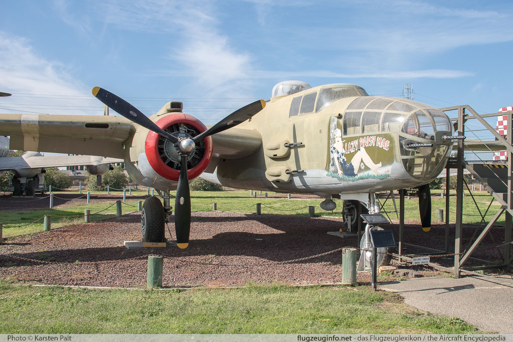 North American B-25J Mitchell United States Army Air Forces (USAAF) 44-86891 108-47645 Castle Air Museum Atwater, CA 2016-10-10 � Karsten Palt, ID 13259