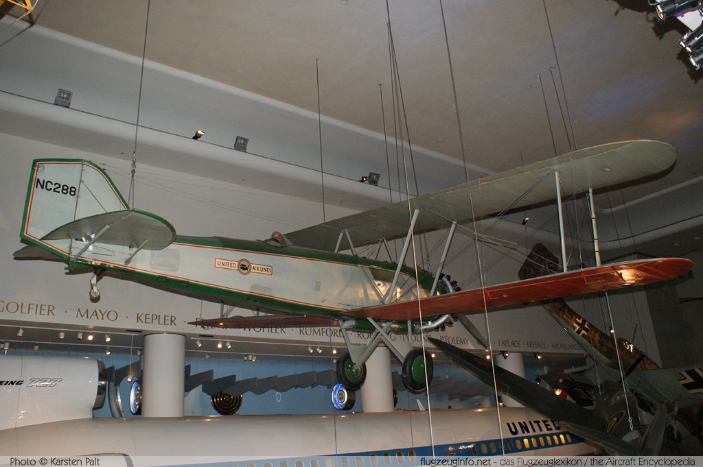 Boeing 40B-2 United Airlines NC288 899 Museum of Science and Industry Chicago, IL 2012-11-09 � Karsten Palt, ID 6377 Boeing 40B-2 United Airlines NC288 899 Museum of Science and Industry Chicago, IL 2012-11-09 � Karsten Palt, ID 6377