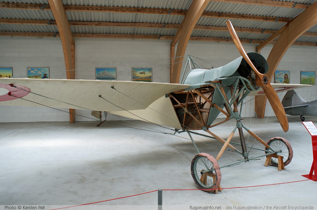 B&S Monoplan III Danmarks Flymuseum Stauning 2011-06-30 � Karsten Palt, ID 4318 B&S Monoplan III Danmarks Flymuseum Stauning 2011-06-30 � Karsten Palt, ID 4318