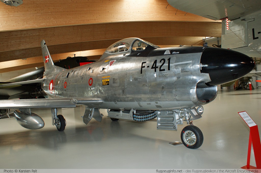 North American F-86D Sabre Royal Danish Air Force F-421 173-554 Danmarks Flymuseum Stauning 2011-06-30 � Karsten Palt, ID 4337 North American F-86D Sabre Royal Danish Air Force F-421 173-554 Danmarks Flymuseum Stauning 2011-06-30 � Karsten Palt, ID 4337