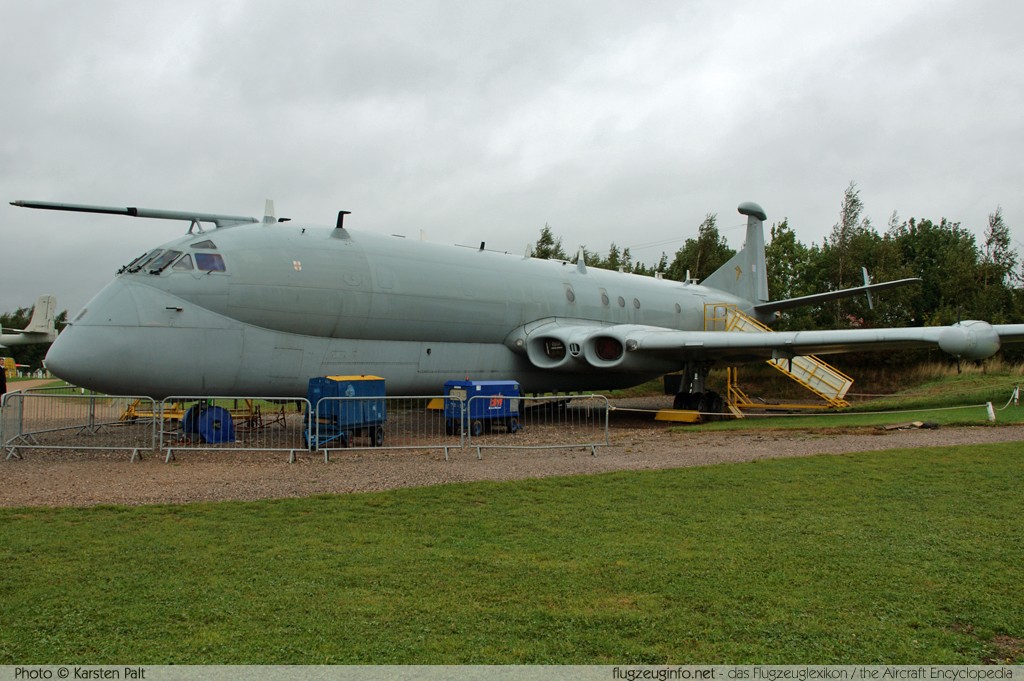 BAe Nimrod R Mk.1 Royal Air Force XW664 East Midlands Airport Aeropark Castle Donington 2013-09-19 � Karsten Palt, ID 7672 BAe Nimrod R Mk.1 Royal Air Force XW664 East Midlands Airport Aeropark Castle Donington 2013-09-19 � Karsten Palt, ID 7672