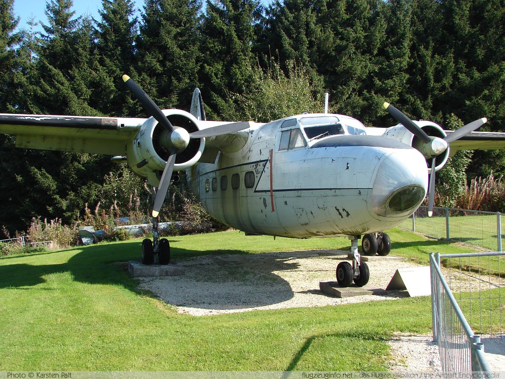 Hunting-Percival P.66 Pembroke C.Mk.54 German Air Force / Luftwaffe 54+24 P66/1016 Flugausstellung L.+P. Junior Hermeskeil 2008-09-27 � Karsten Palt, ID 1430 Hunting-Percival P.66 Pembroke C.Mk.54 German Air Force / Luftwaffe 54+24 P66/1016 Flugausstellung L.+P. Junior Hermeskeil 2008-09-27 � Karsten Palt, ID 1430