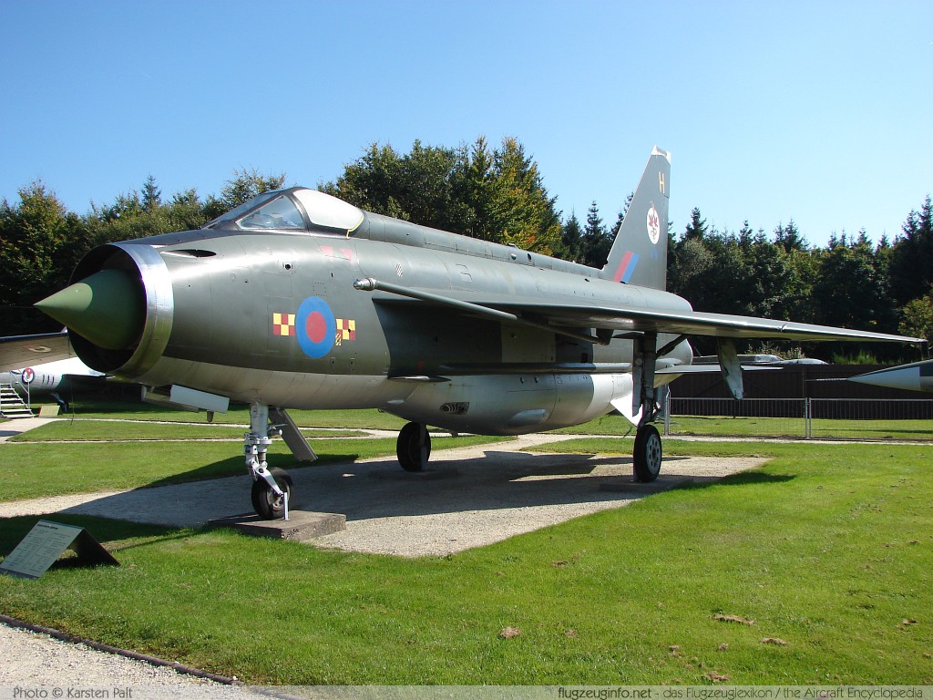 BAC / English Electric Lightning F.2A Royal Air Force XN782 95135 Flugausstellung L.+P. Junior Hermeskeil 2008-09-27 � Karsten Palt, ID 1509 BAC / English Electric Lightning F.2A Royal Air Force XN782 95135 Flugausstellung L.+P. Junior Hermeskeil 2008-09-27 � Karsten Palt, ID 1509