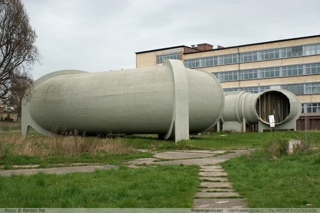      Technikmuseum Hugo Junkers Dessau-Rosslau 2012-04-15 � Karsten Palt, ID 5548