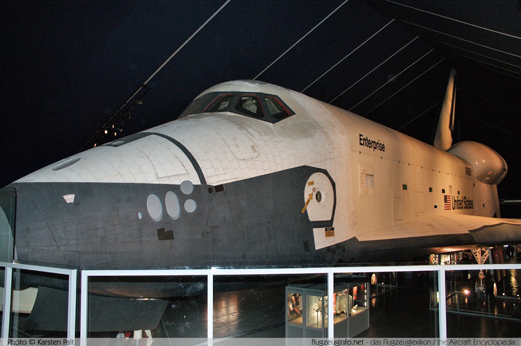 Rockwell Space Shuttle NASA OV-101 OV-101 Intrepid Air, Space & Sea Museum New York City, NY 2014-03-09 � Karsten Palt, ID 7911