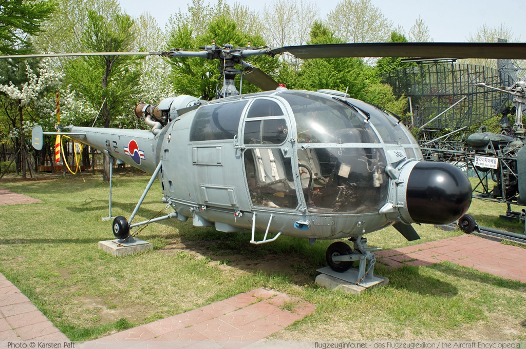 Aerospatiale SA-316B Alouette III Republic of Korea Navy 77-0301 2278 The War Memorial of Korea Seoul 2012-04-29 ï¿½ Karsten Palt, ID 5596