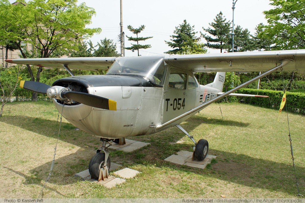 Cessna T-41B Mescalero (R172E) Republic of Korea Air Force (ROKAF) 15-054 R172-0055 The War Memorial of Korea Seoul 2012-04-29 ï¿½ Karsten Palt, ID 5600