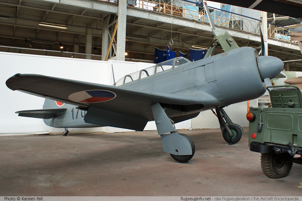 Yakovlev / Let Yak-11 (C.11) Czechoslovak Air Force 1317 171317 Koninklijk Legermuseum Brussel 2013-04-01 � Karsten Palt, ID 6582 Yakovlev / Let Yak-11 (C.11) Czechoslovak Air Force 1317 171317 Koninklijk Legermuseum Brussel 2013-04-01 � Karsten Palt, ID 6582