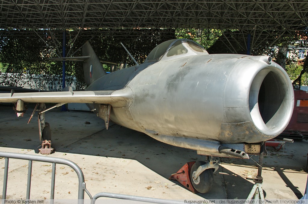 Aero CS-102 (MiG-15UTI) Czechoslovak Air Force 2626 722626 Letecke Muzeum Kbely Prague 2014-06-08 � Karsten Palt, ID 10459 Aero CS-102 (MiG-15UTI) Czechoslovak Air Force 2626 722626 Letecke Muzeum Kbely Prague 2014-06-08 � Karsten Palt, ID 10459