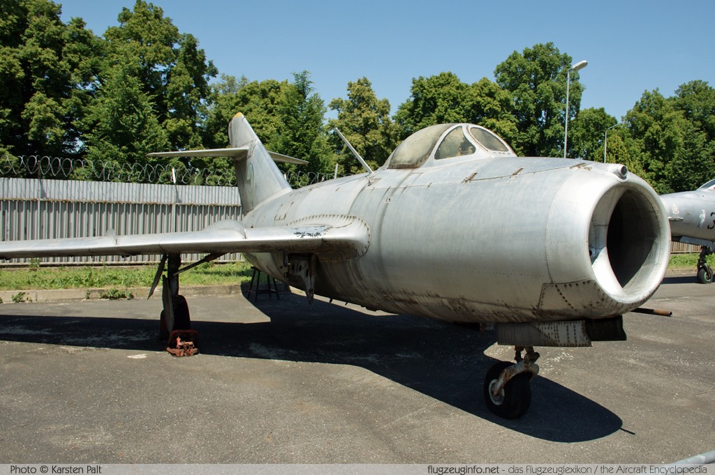 Aero S-103R (MiG-15bisR) Czechoslovak Air Force 3671 613671 Letecke Muzeum Kbely Prague 2014-06-08 � Karsten Palt, ID 10466 Aero S-103R (MiG-15bisR) Czechoslovak Air Force 3671 613671 Letecke Muzeum Kbely Prague 2014-06-08 � Karsten Palt, ID 10466