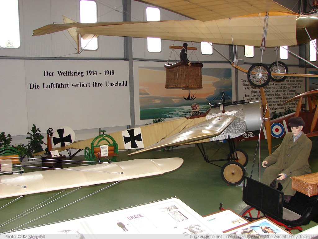 Fokker E.III Eindecker Luftstreitkräfte des Deutschen Kaiserreichs Luftfahrtmuseum Laatzen-Hannover Laatzen 2006-11-17 � Karsten Palt, ID 227 Fokker E.III Eindecker Luftstreitkräfte des Deutschen Kaiserreichs Luftfahrtmuseum Laatzen-Hannover Laatzen 2006-11-17 � Karsten Palt, ID 227