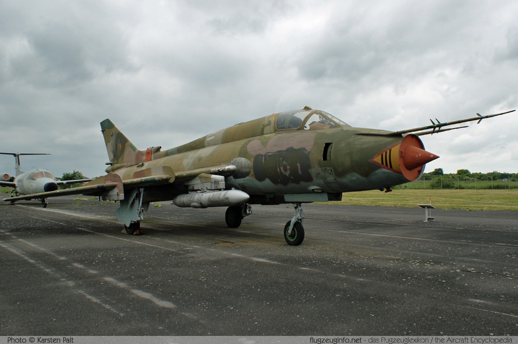 Suchoi Su-22M-4 German Air Force / Luftwaffe 25+11 25018 Luftwaffenmuseum Berlin - Gatow 2010-06-12 � Karsten Palt, ID 3591