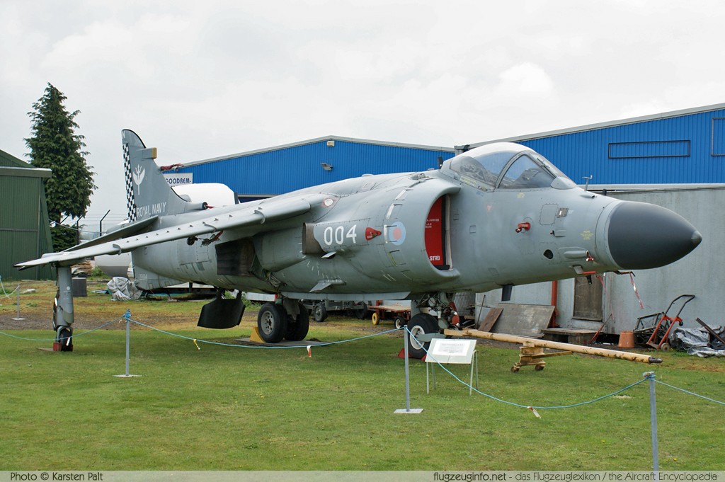 BAe Sea Harrier FA.2 Royal Navy ZE694 B53/P28 Midland Air Museum Coventry 2013-05-17 � Karsten Palt, ID 6885