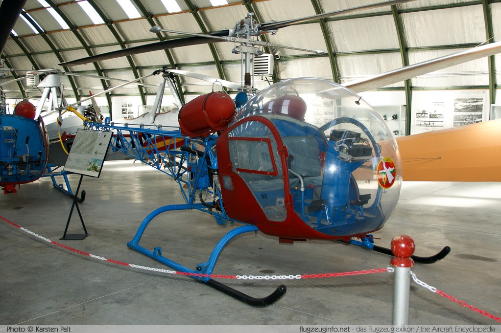 Bell Helicopter OH-13H Spanish Air Force HE.7A-52 2536 / 2541 Museo del Aire Madrid 2014-10-23 � Karsten Palt, ID 10599