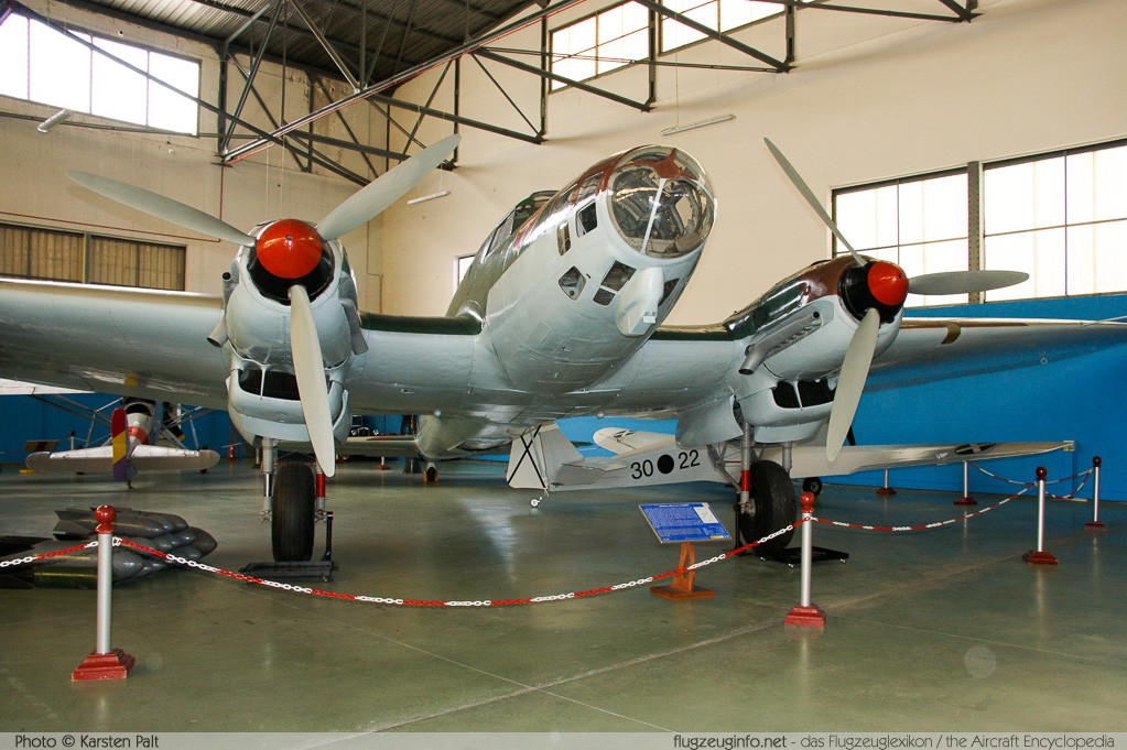 Heinkel He 111E-3 Spanish Air Force B.2-82 2940 Museo del Aire Madrid 2014-10-23 � Karsten Palt, ID 10682 Heinkel He 111E-3 Spanish Air Force B.2-82 2940 Museo del Aire Madrid 2014-10-23 � Karsten Palt, ID 10682