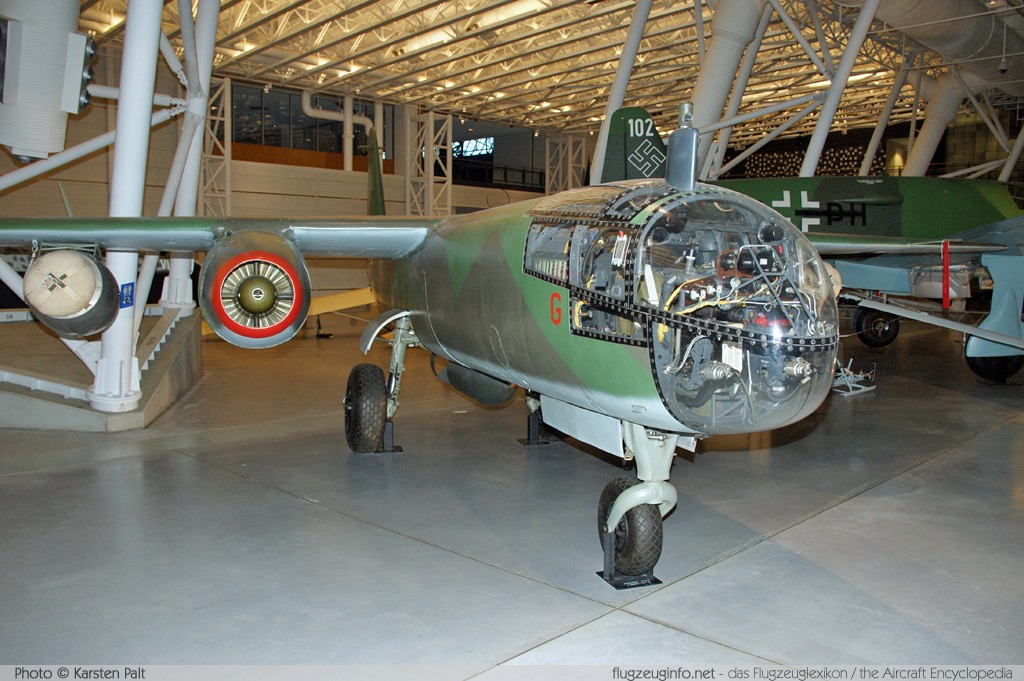 Arado Ar 234B-2 Blitz Luftwaffe (Wehrmacht) 140312 140312 NASM Udvar Hazy Center Chantilly, VA 2014-05-28 � Karsten Palt, ID 10206