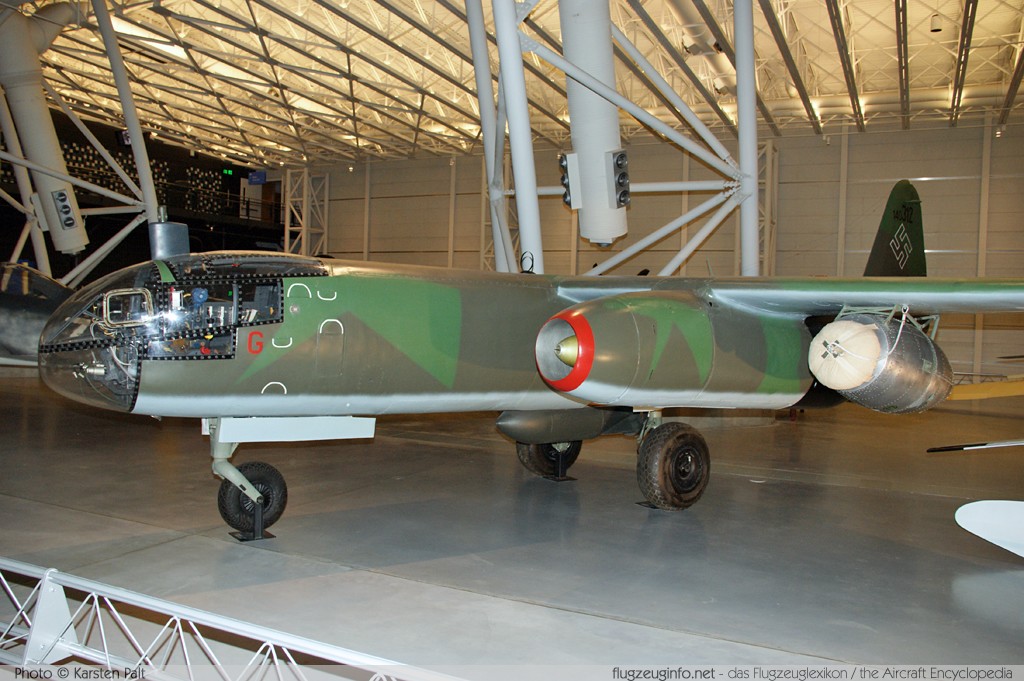 Arado Ar 234B-2 Blitz Luftwaffe (Wehrmacht) 140312 140312 NASM Udvar Hazy Center Chantilly, VA 2014-05-28 � Karsten Palt, ID 10208 Arado Ar 234B-2 Blitz Luftwaffe (Wehrmacht) 140312 140312 NASM Udvar Hazy Center Chantilly, VA 2014-05-28 � Karsten Palt, ID 10208