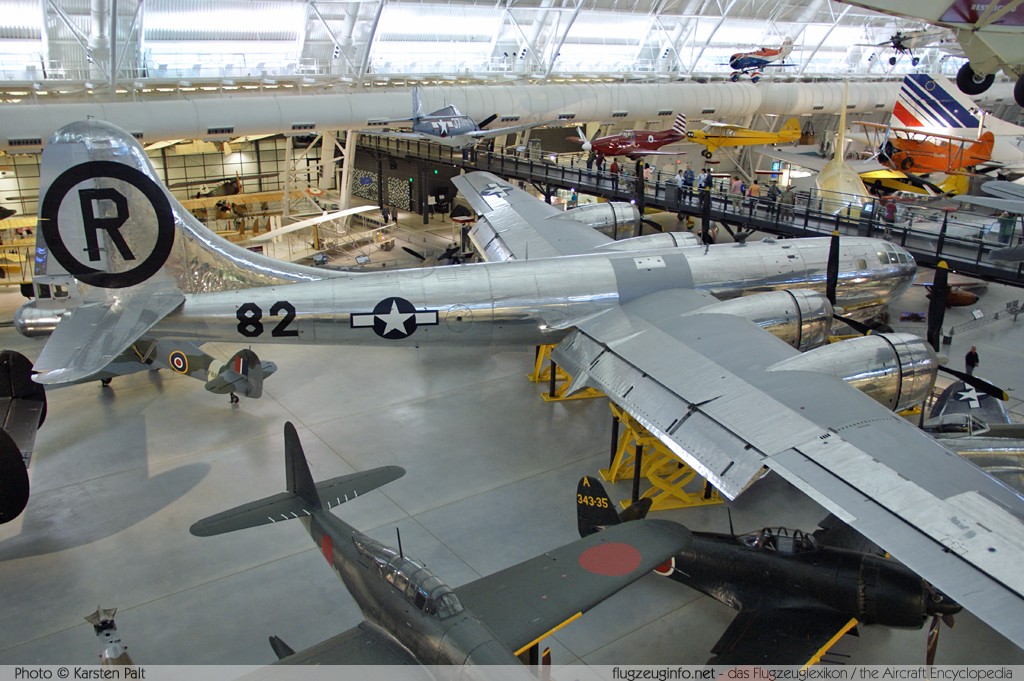 Boeing B-29 Superfortress United States Army Air Forces (USAAF) 44-86292 NASM Udvar Hazy Center Chantilly, VA 2014-05-28 � Karsten Palt, ID 10232 Boeing B-29 Superfortress United States Army Air Forces (USAAF) 44-86292 NASM Udvar Hazy Center Chantilly, VA 2014-05-28 � Karsten Palt, ID 10232