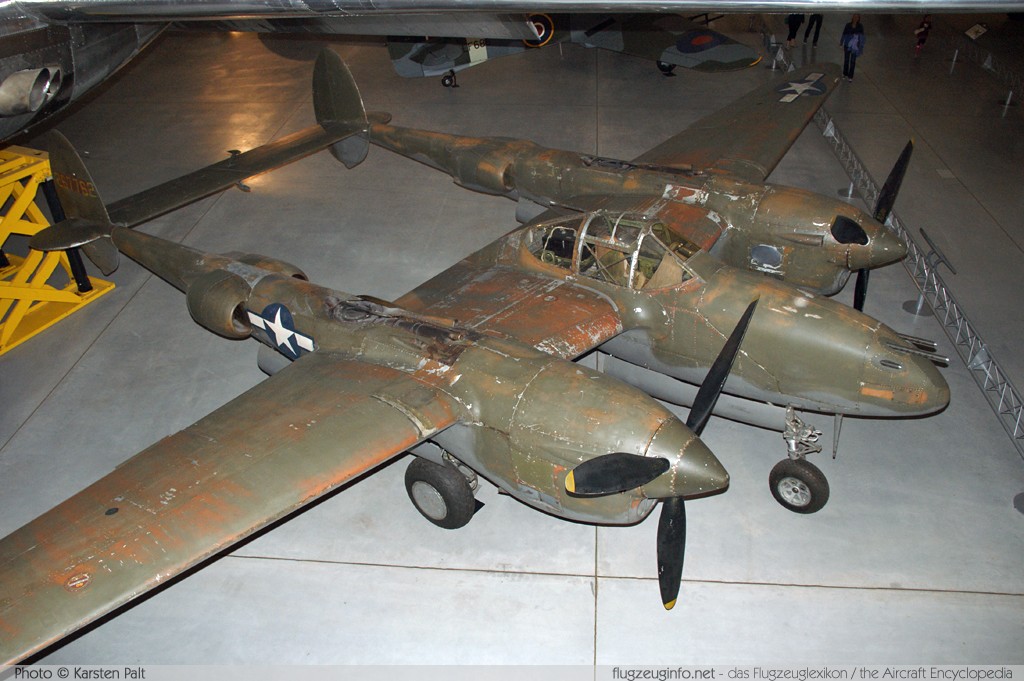 Lockheed P-38J Lightning United States Army Air Forces (USAAF) 42-67762 422-2273 NASM Udvar Hazy Center Chantilly, VA 2014-05-28 � Karsten Palt, ID 10298 Lockheed P-38J Lightning United States Army Air Forces (USAAF) 42-67762 422-2273 NASM Udvar Hazy Center Chantilly, VA 2014-05-28 � Karsten Palt, ID 10298