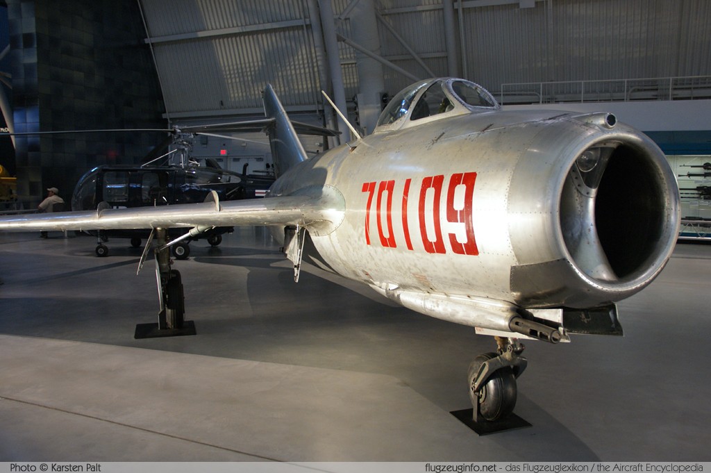 Mikoyan Gurevich MiG-15bis Peoples Liberation Army Air Force 70109 4320 NASM Udvar Hazy Center Chantilly, VA 2014-05-28 � Karsten Palt, ID 10316 Mikoyan Gurevich MiG-15bis Peoples Liberation Army Air Force 70109 4320 NASM Udvar Hazy Center Chantilly, VA 2014-05-28 � Karsten Palt, ID 10316