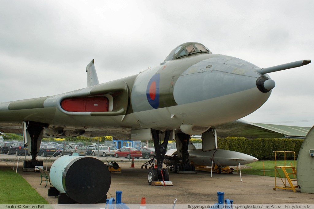 Avro 698 Vulcan B.2 Royal Air Force XM594 Newark Air Museum Winthorpe, Newark 2013-05-18 � Karsten Palt, ID 6897 Avro 698 Vulcan B.2 Royal Air Force XM594 Newark Air Museum Winthorpe, Newark 2013-05-18 � Karsten Palt, ID 6897