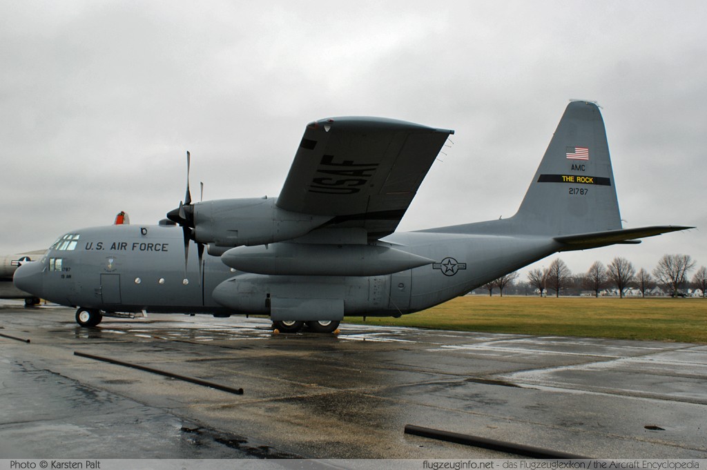 Lockheed / Lockheed Martin C-130E Hercules United States Air Force (USAF) 62-1787 382-3732 National Museum of the United States Air Force Dayton, Ohio / USA (Wright-Patterson AFB) 2012-01-11 � Karsten Palt, ID 5365 Lockheed / Lockheed Martin C-130E Hercules United States Air Force (USAF) 62-1787 382-3732 National Museum of the United States Air Force Dayton, Ohio / USA (Wright-Patterson AFB) 2012-01-11 � Karsten Palt, ID 5365