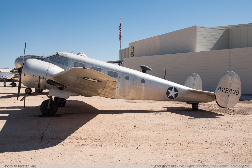 Beech AT-7 Navigator United States Army Air Forces (USAAF) 42-2438 4260 Pima Air and Space Museum Tucson, AZ 2015-06-03 � Karsten Palt, ID 10885