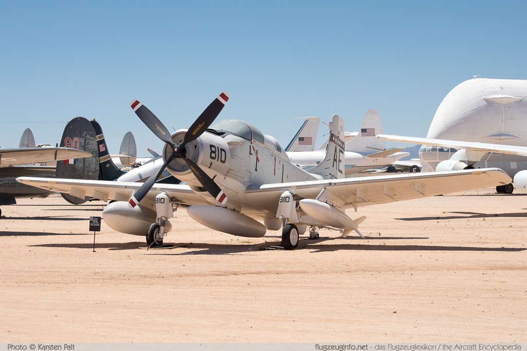 Douglas EA-1F Skyraider United States Navy 135018 10095 Pima Air and Space Museum Tucson, AZ 2015-06-03 � Karsten Palt, ID 11000