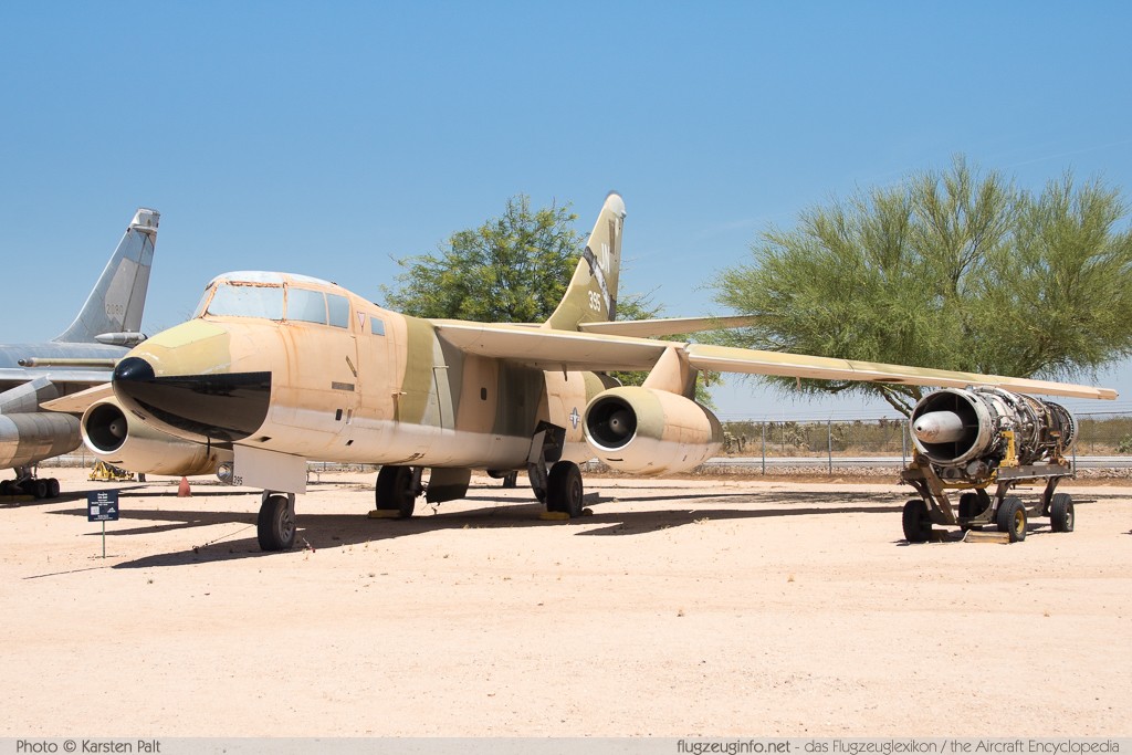 Douglas WB-66D Destroyer United States Air Force (USAF) 55-0395 55-0395 Pima Air and Space Museum Tucson, AZ 2015-06-03 � Karsten Palt, ID 11008