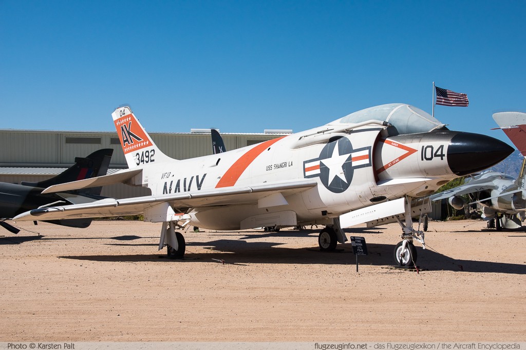 McDonnell F-3B Demon United States Navy 145221 370 Pima Air and Space Museum Tucson, AZ 2015-06-03 � Karsten Palt, ID 11124