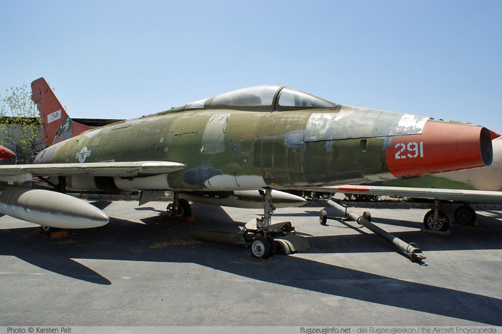 North American QF-100D Super Sabre United States Air Force (USAF) 56-3141 235-239 Planes of Fame Aircraft Museum Chino, CA 2012-06-12 � Karsten Palt, ID 6127